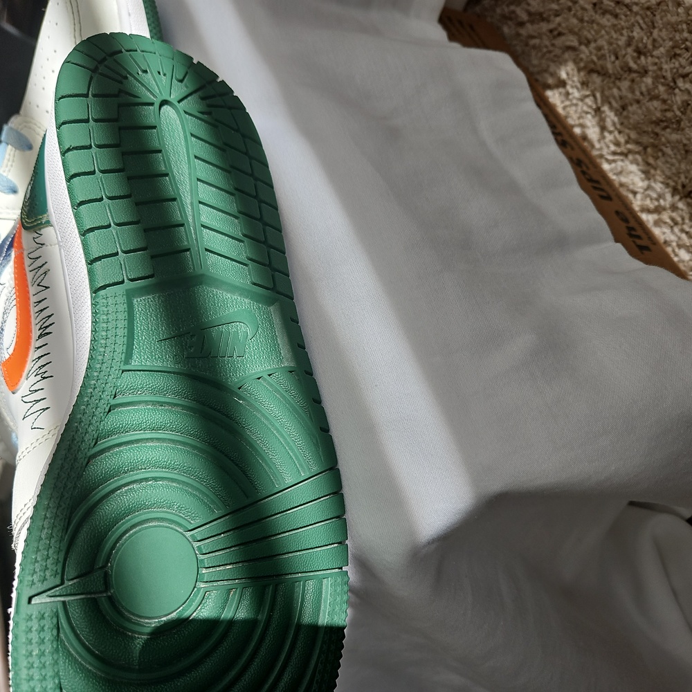 Nike Air Jordan Day/Night sneakers. - Picture 10 of 14